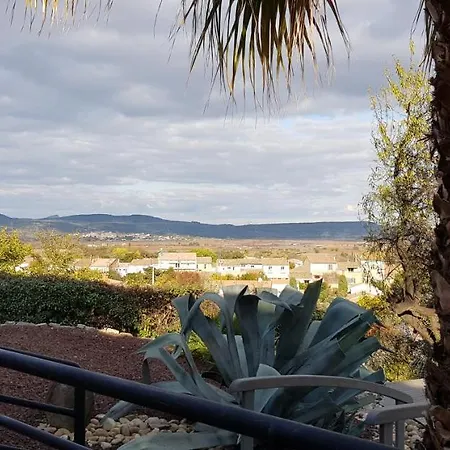 Beautiful With A Stunning View * Roujan