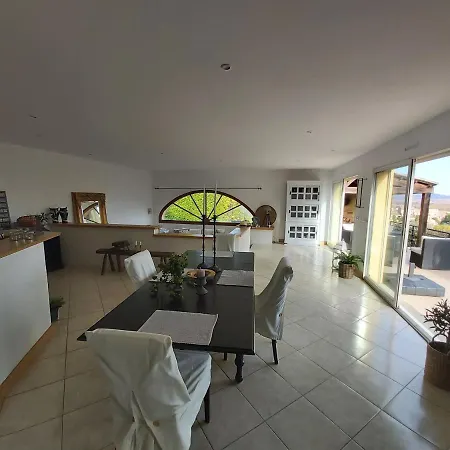 Villa Beautiful With A Stunning View Roujan