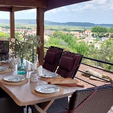 Beautiful With A Stunning View Villa